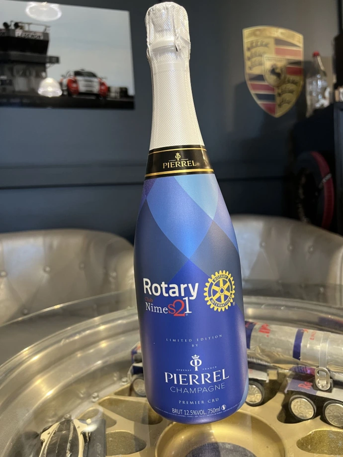 Champagne personnalisé bleu pour association Rotary